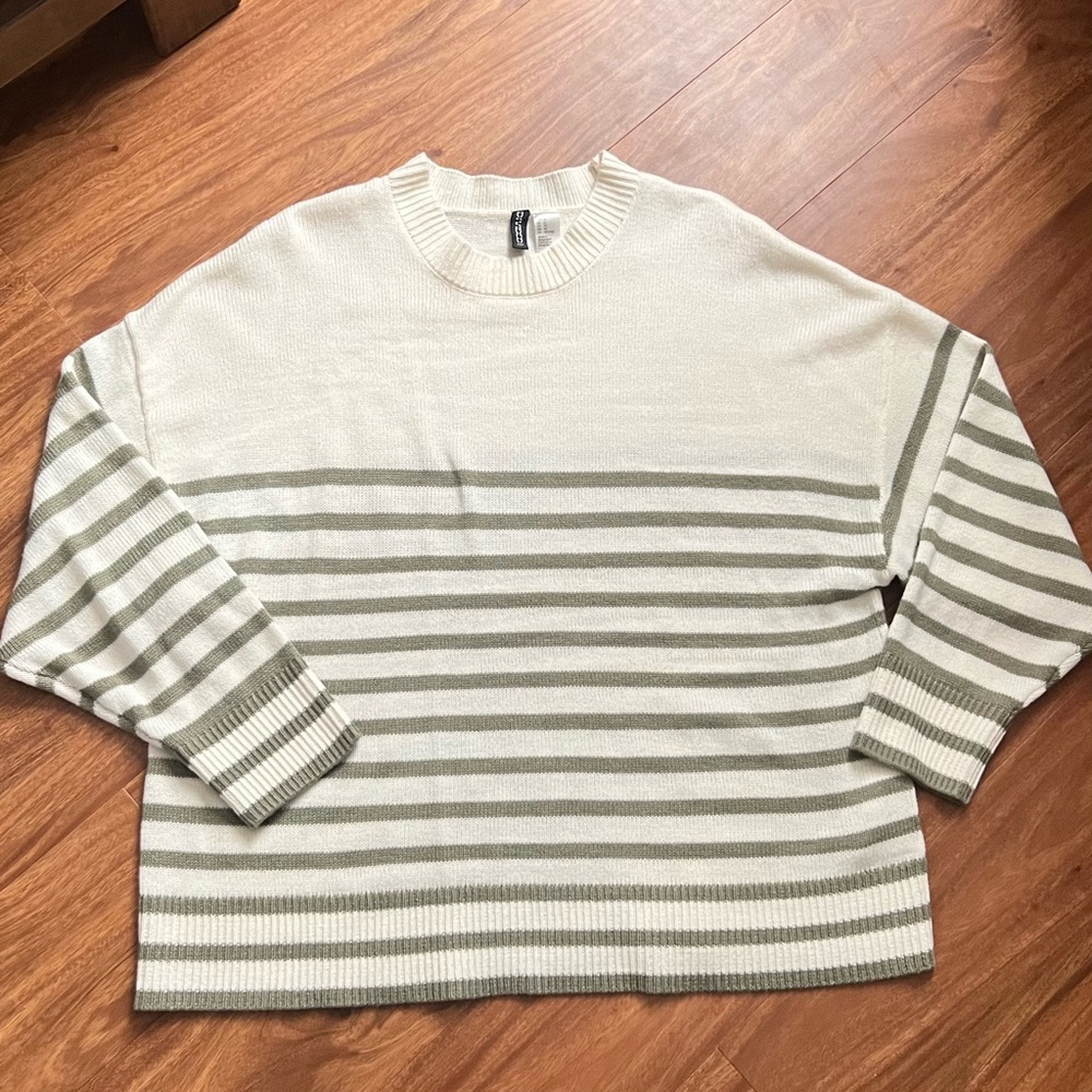 H&M Divided Cream & Olive Green Striped Sweater XL